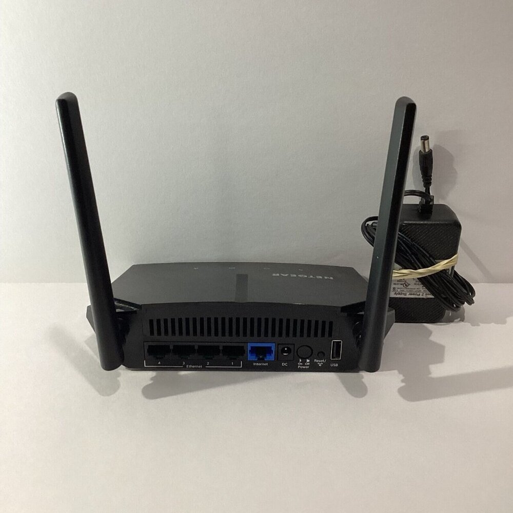 NETGEAR AC1200 R6120 WIFI Router/Power Adap Bundle  Password Included See Pics - Picture 2 of 4